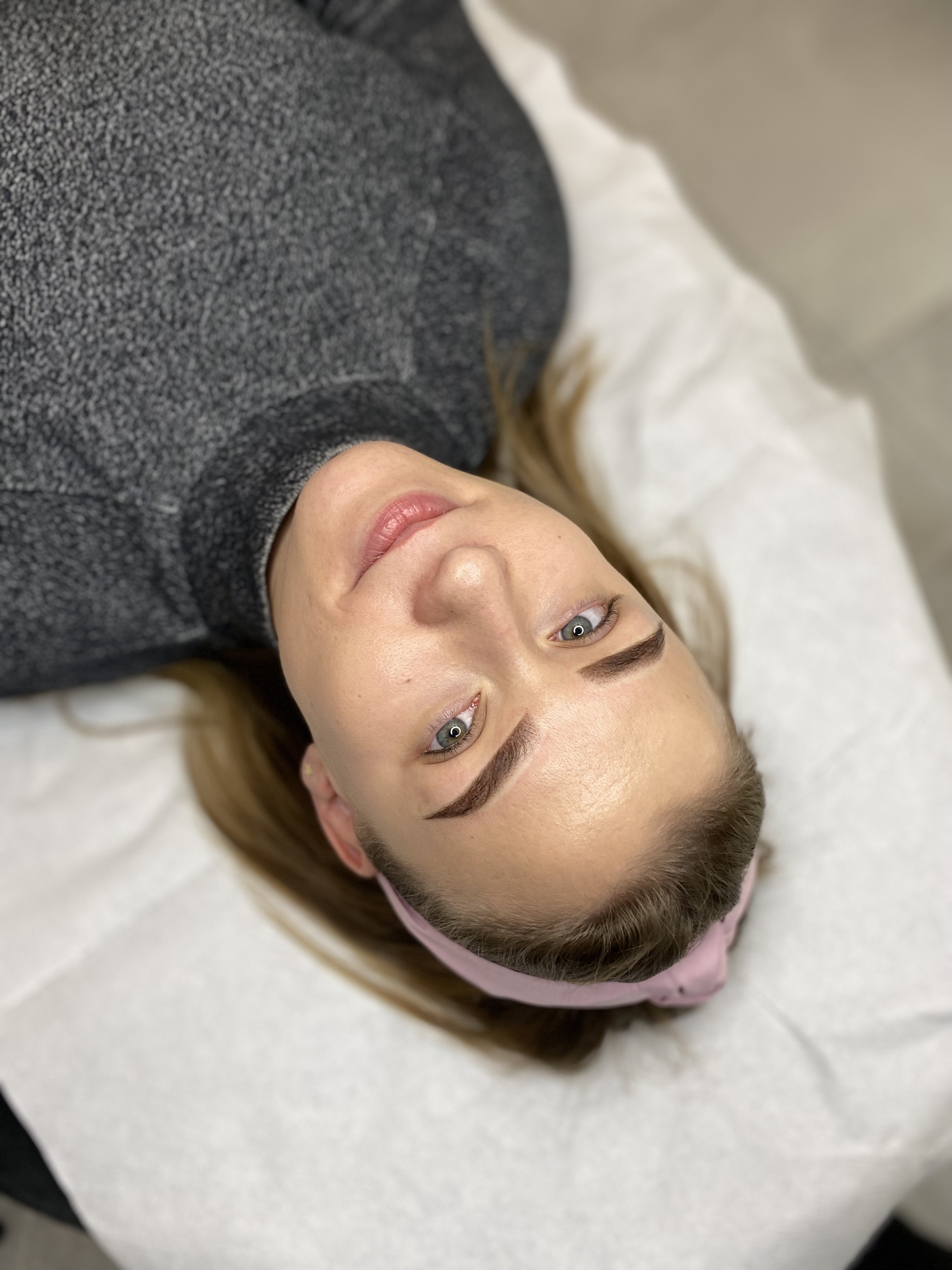 Makijaż permanentny brwi i kreska — Mad Beauty Warszawa Włochy
